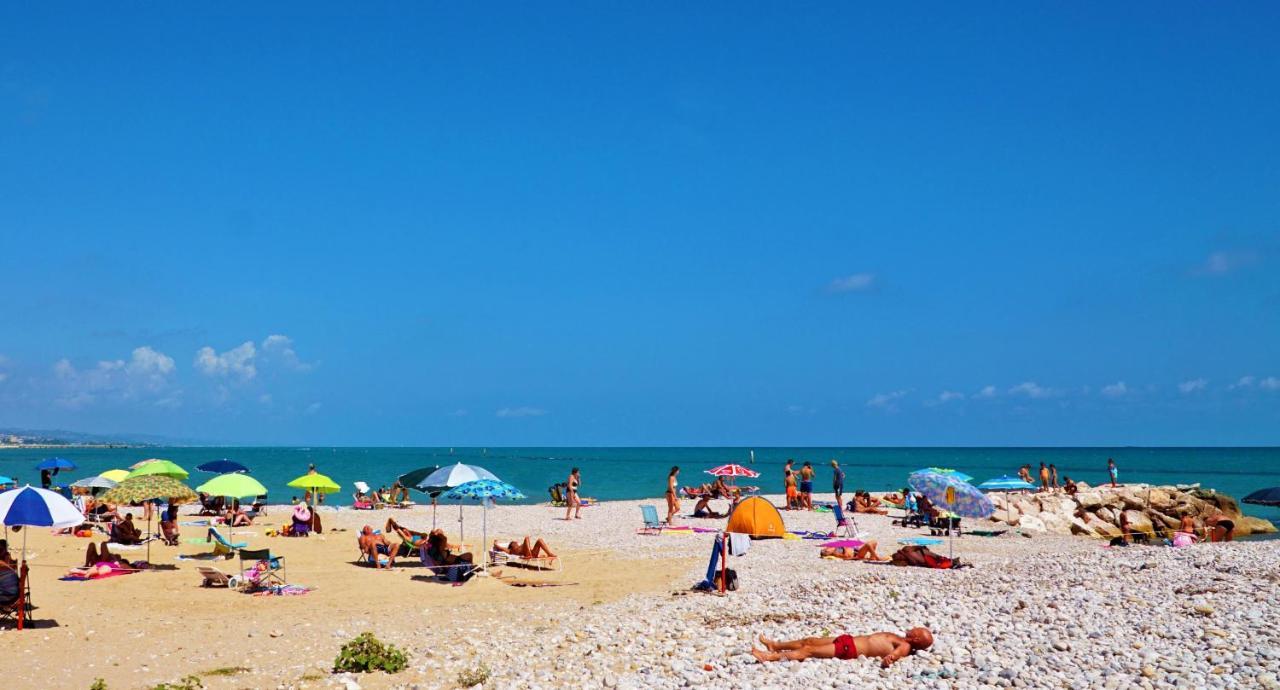 Club Del Sole Roseto Degli Abruzzi Easy Camping Village Exterior foto